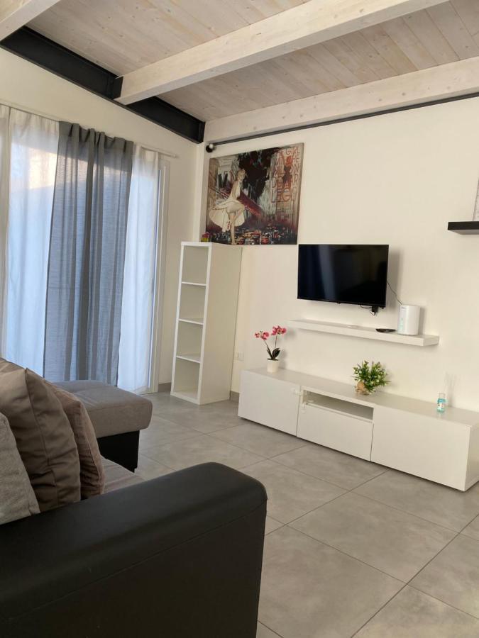 Dimora Maria Elena Apartment Пескара Екстериор снимка